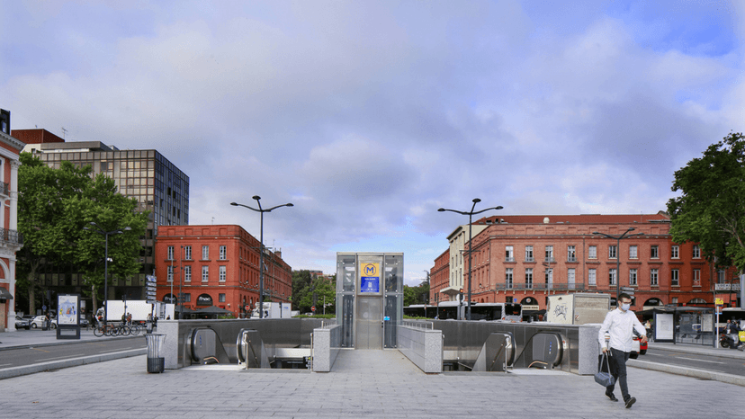 Pourquoi la proximité du métro ligne B est l'atout numéro 1 de votre Airbnb à Toulouse ?