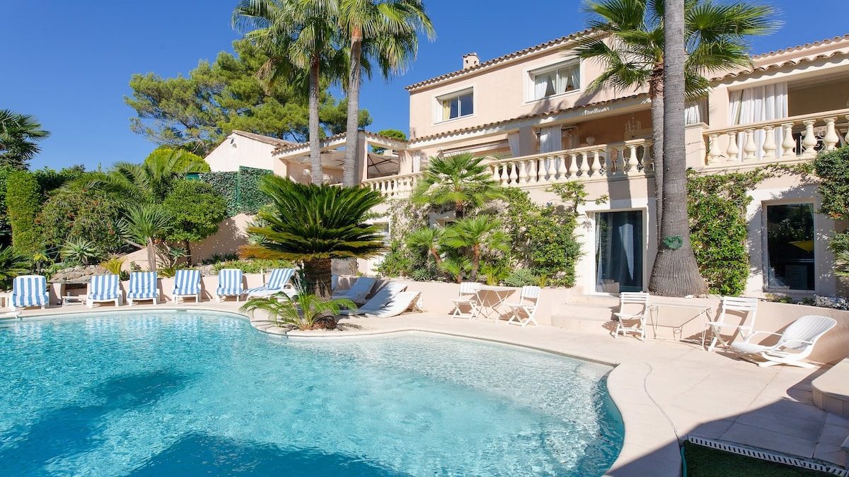 Villa Mevania (Piscine, Spa, Hammam & Sauna)